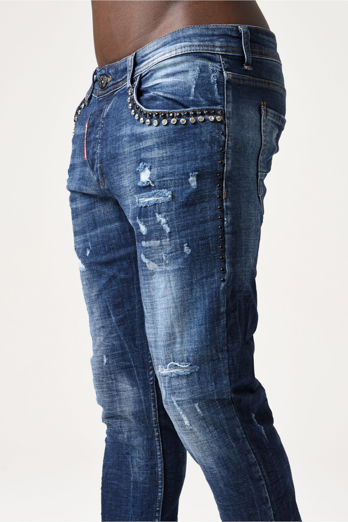 Erkek Denim Pantolon - Arka tarafta kırmızı etiket ve cepte Siyah Beyaz taş detay - Koyu Mavi